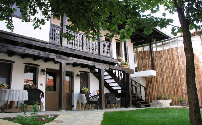 Guest Rooms Bela Neda Veliko Tŭrnovo Exterior photo